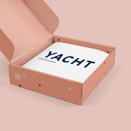 een afbeelding met het logo van Yacht